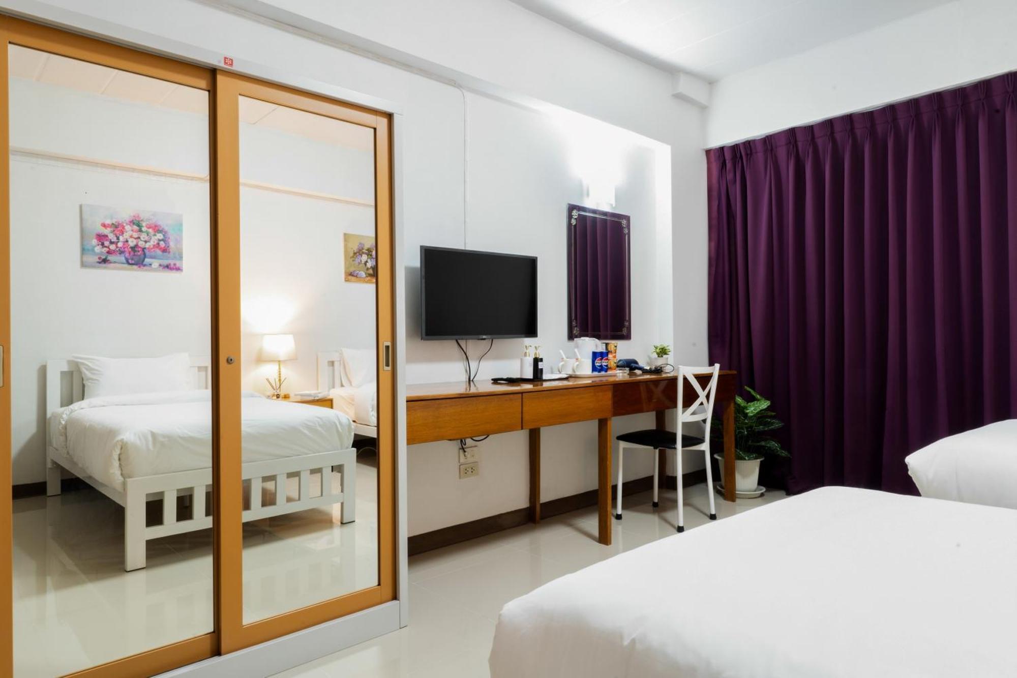 Nicha Residence Hotel Bangkok Exterior foto