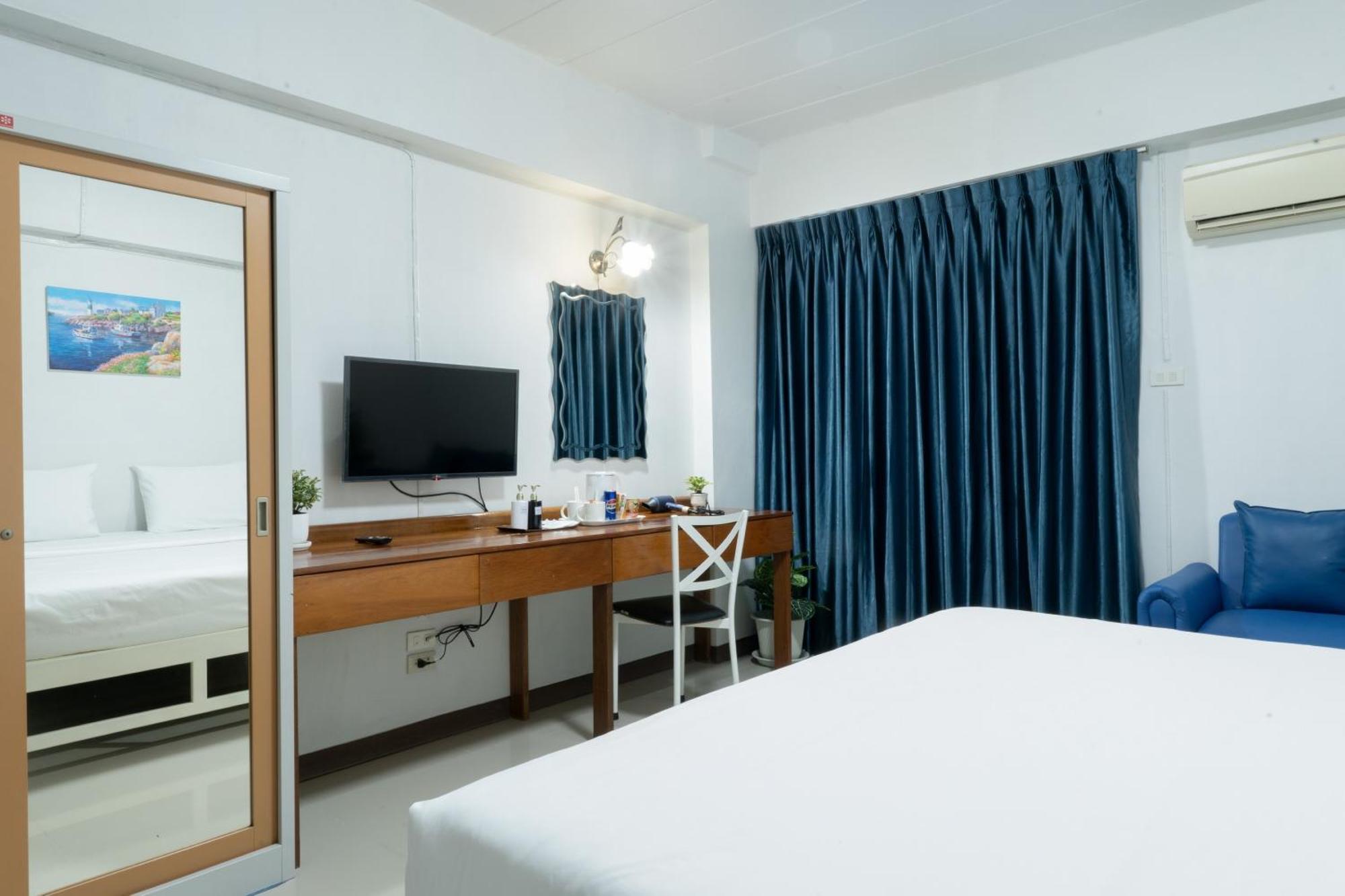 Nicha Residence Hotel Bangkok Exterior foto